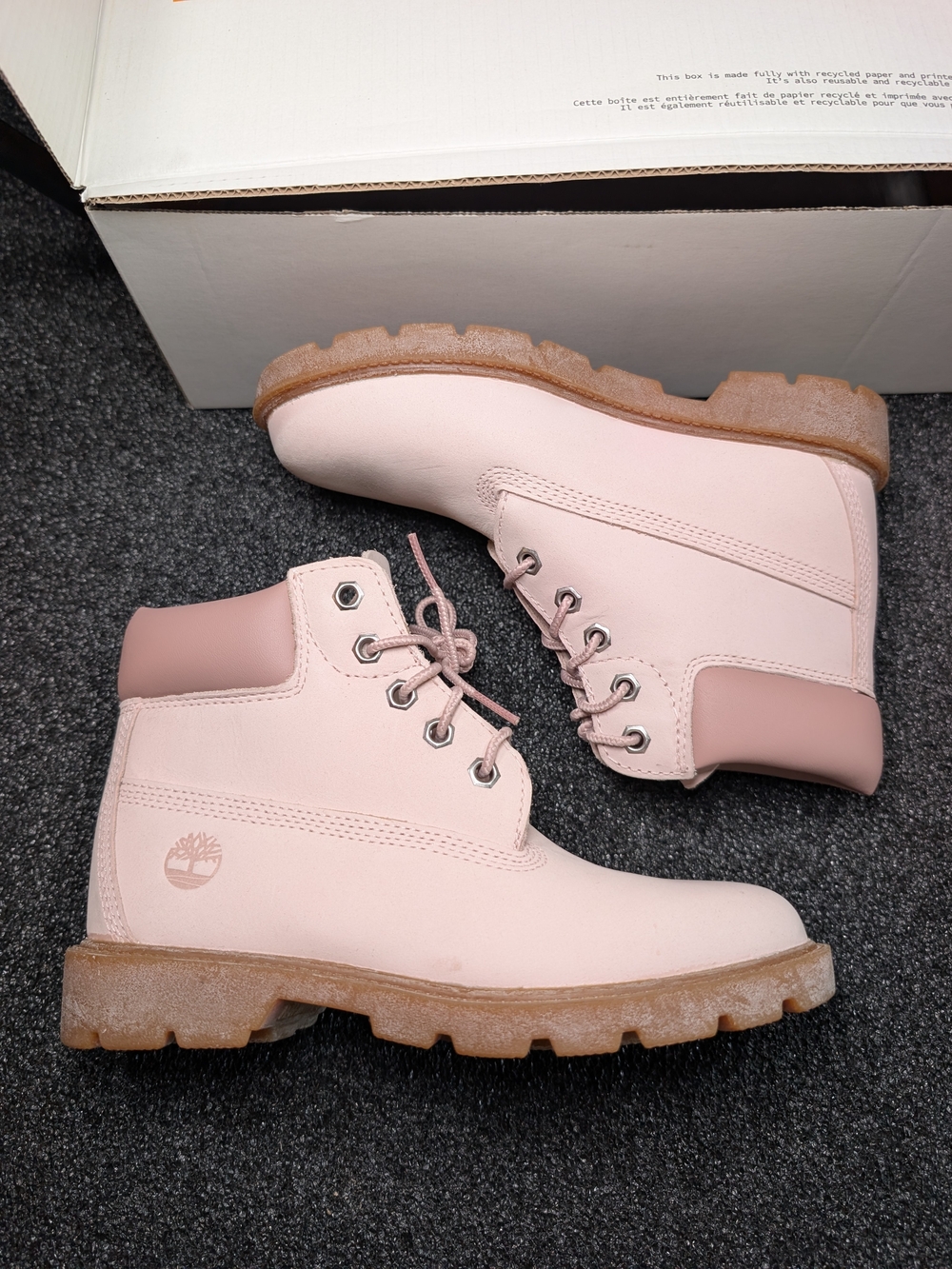 Timberland Classic 6" Waterproof Boots Youth Size 2 Light Pink Nubuck NIB